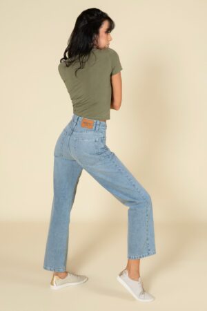 Jean straight wide-leg, bota recta ancha, tiro alto, tono azul, cierre con cremallera Ref: 240921